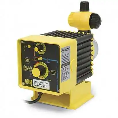 Bomba dosificadora C111-362SI 2.5Gph 150 Psi Cabezal PVDF ajuste Manual