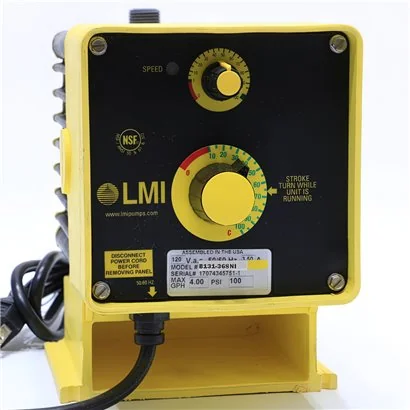 Bomba dosificadora de químicos LMI B131-368NI 50 PSI 4.5 GPH