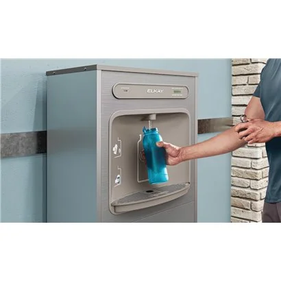 DSSBF8S Estación de llenado de botellas de piso elkay ezH2O, acero inoxidable refrigerado filtrado